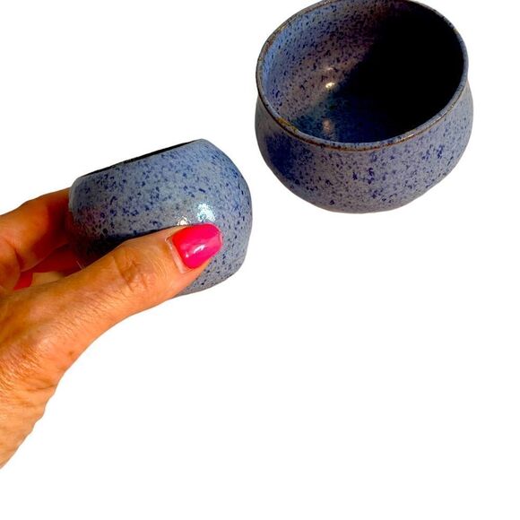 2 NESTING POTTERY BOWLS ARTIST SIGNED NOVA‎ SCOTIA - Picture 2 of 10